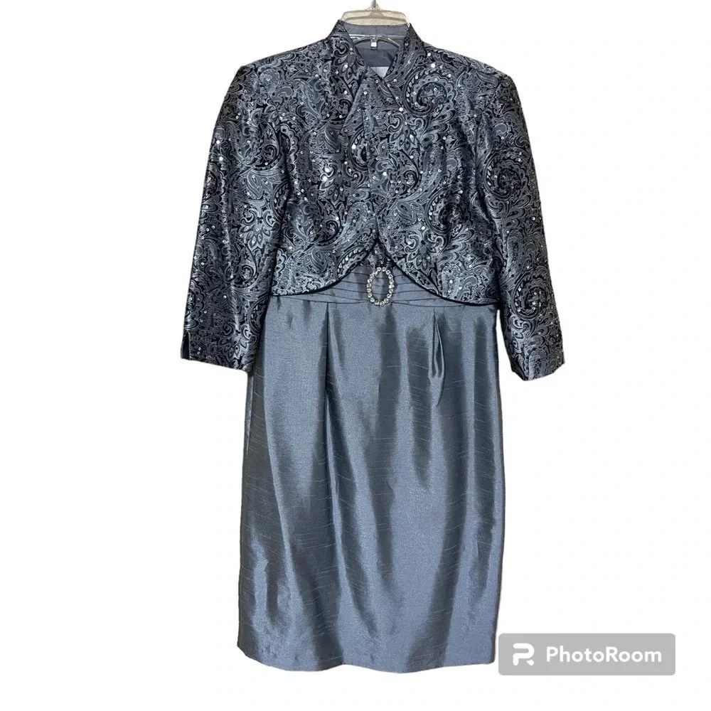 david's bridal grey dress David's Bridal Bridesmaid Dress - Grey / Gray - Size 6! Worn 1x!